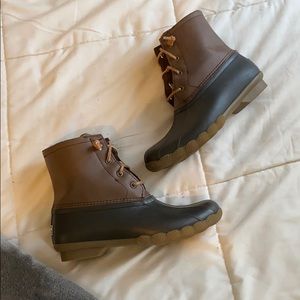 Authentic sperry duck boots